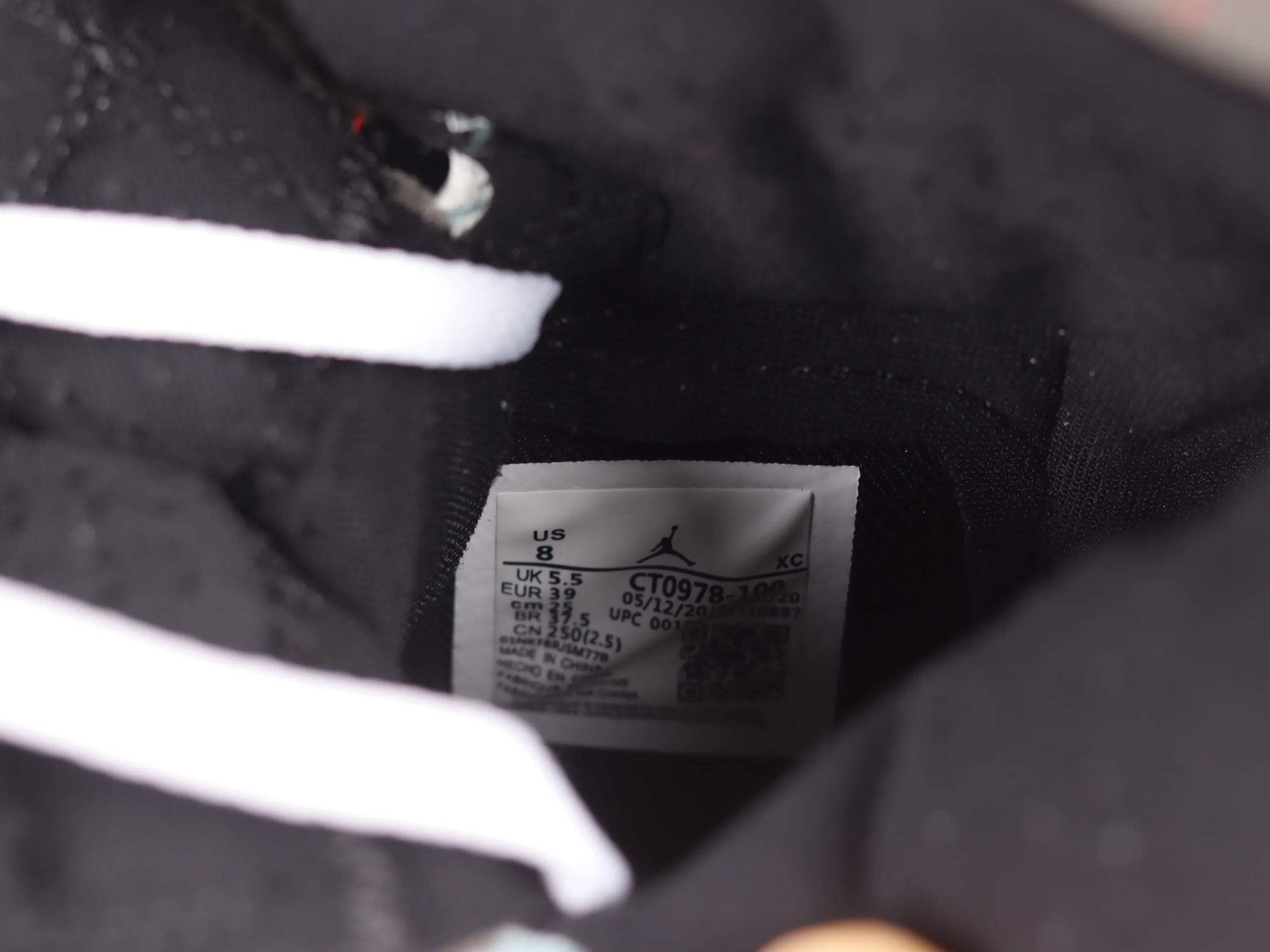 All categories Air Jordan Jordan series basketball shoes Air Jordan 1 High Air Jordan 1 Zoom CMFT AJ1 Joe 1 white and green color matching CT0978-100